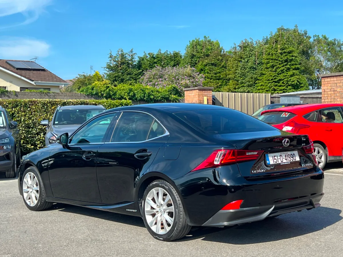 Lexus IS 300H EXECUTIVE AUTO *HIGH SPEC* - Image 6