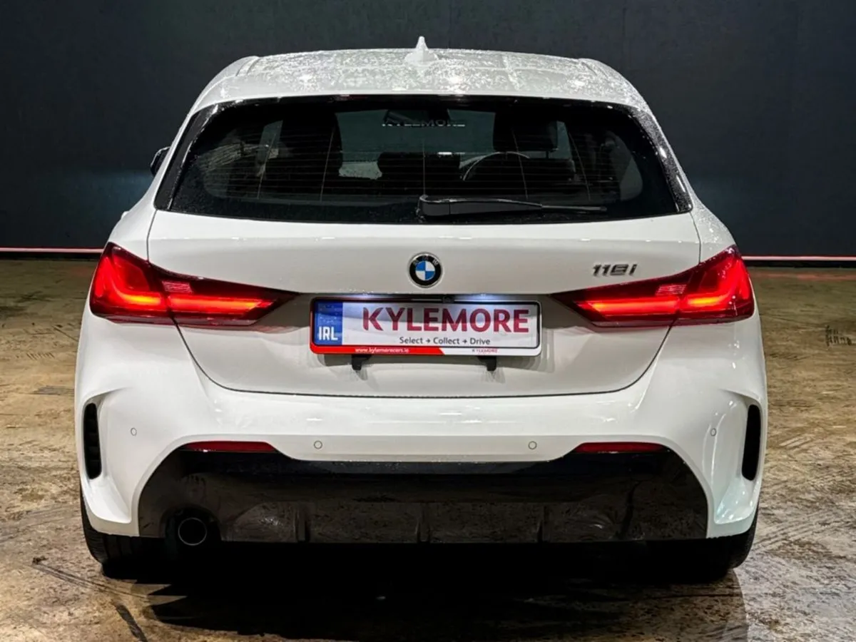 BMW 1-Series 1.5 M-SPORT AUTOMATIC - BLACK HALF LE - Image 4