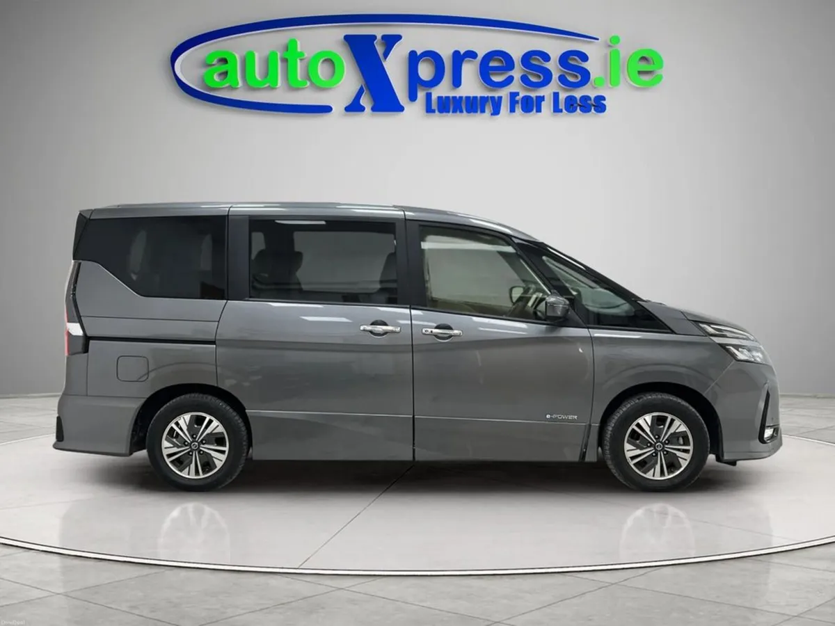 Nissan Serena 7 SEAT, E-POWER HIGHWAY STAR V REVER - Image 5