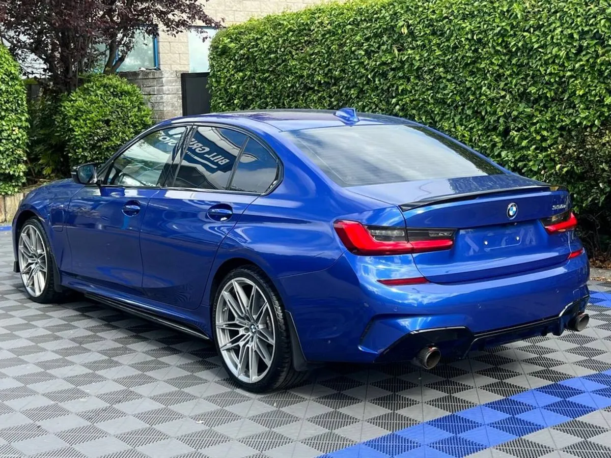 BMW 3-Series 330e M-SPORT COMPETITION 2.0 HYBRID / - Image 5