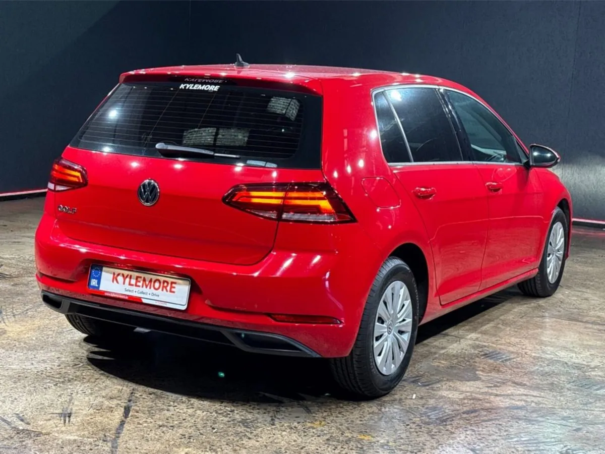 Volkswagen Golf 1.2 TSI AUTOMATIC - A/C HEATING CO - Image 3