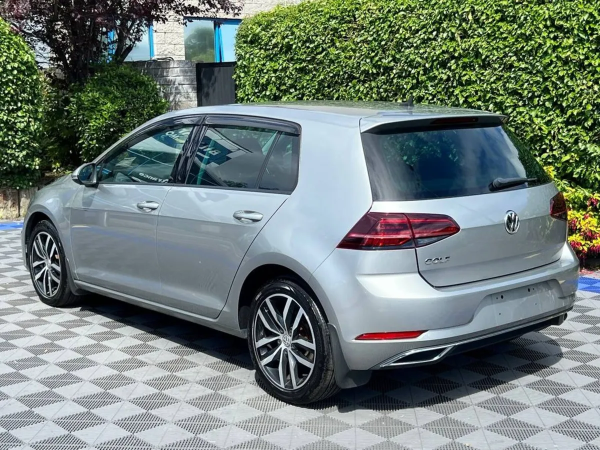 Volkswagen Golf HIGHLINE 1.4 TSI AUTO // SERVICE H - Image 5
