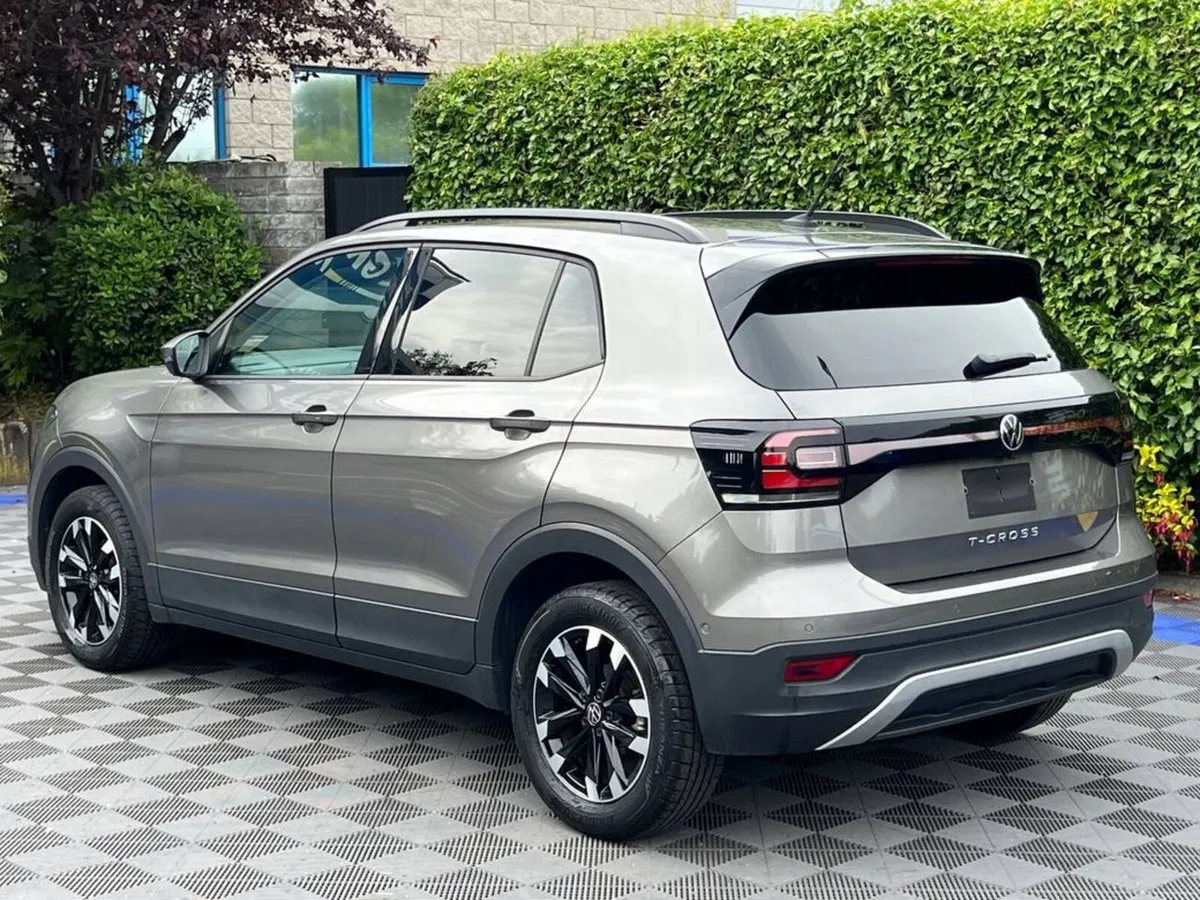 Volkswagen T-Cross DESIGN 1.0 TSI AUTO // DIAMOND - Image 5