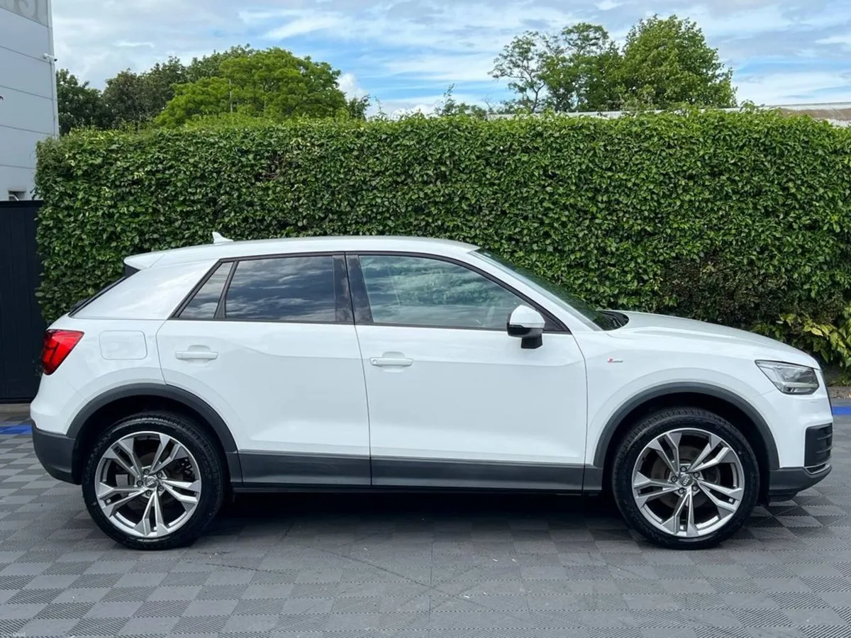 Audi Q2 S-LINE PACK 1.0 TFSI AUTO // APPLE CARPLAY - Image 2