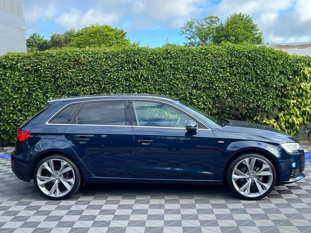 Audi A3 S-LINE PACK 1.4 TFSI AUTO // NEW 19" S-LIN - Image 2