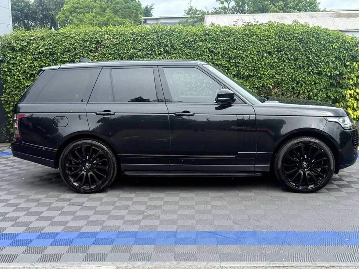 Land Rover Range Rover VOGUE 3.0 TDV6 AUTO // PANO - Image 3