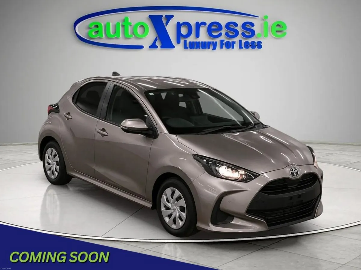 Toyota Yaris 1.5 HYBRID X, Automatic - Image 1