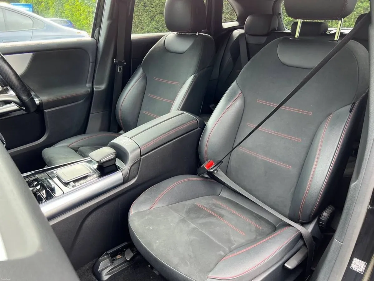 Mercedes-Benz EQA EQA250+ AMG-LINE // APPLE CARPLA - Image 6