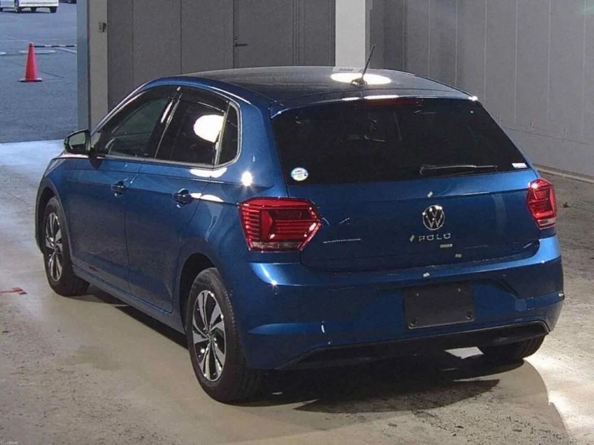 Volkswagen Polo 1.0 AUTOMATIC -FACTORY ALLOYS - Image 2