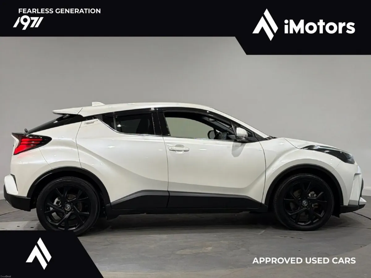 Toyota C-HR HYBRID AUTOMATIC - Image 2