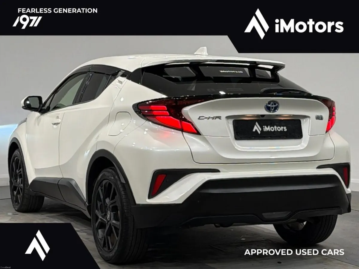 Toyota C-HR HYBRID AUTOMATIC - Image 6