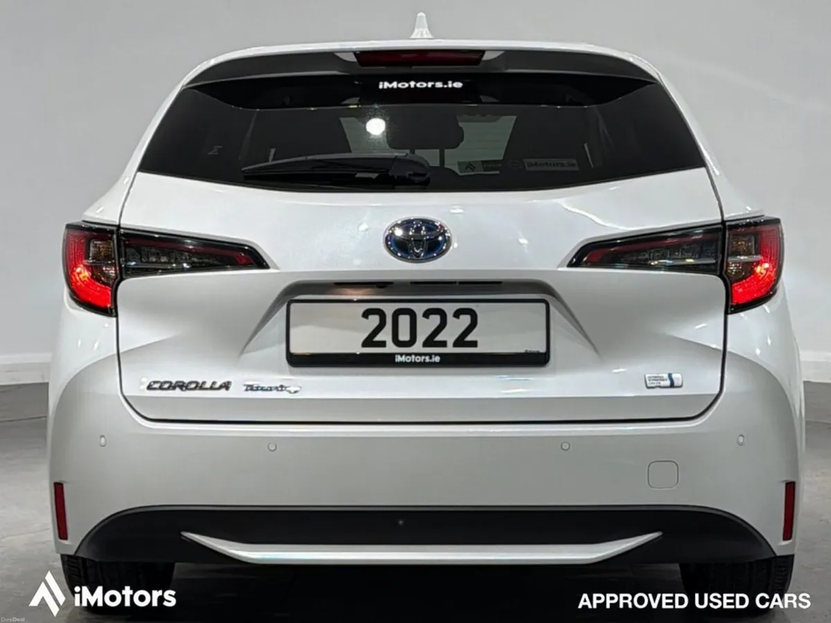 Toyota Corolla TOURING HYBRID AUTOMATIC - Image 4