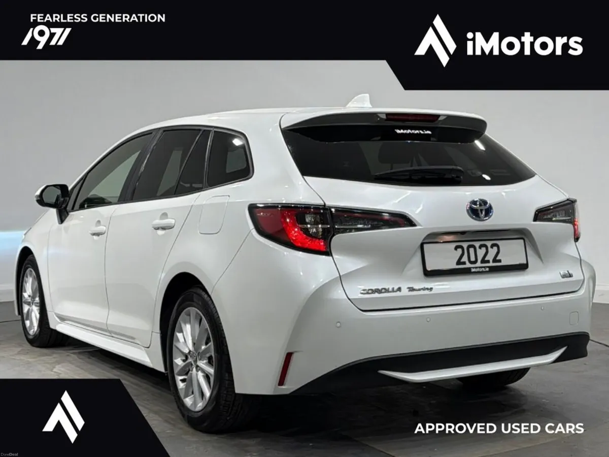 Toyota Corolla TOURING HYBRID AUTOMATIC - Image 6