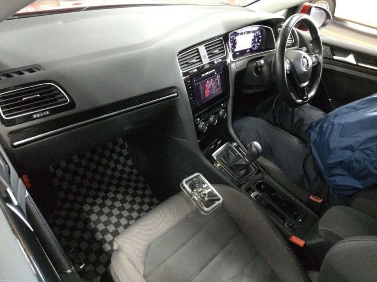 Volkswagen Golf 1.4 AUTOMATIC TSI HIGH LINE - UPGR - Image 3