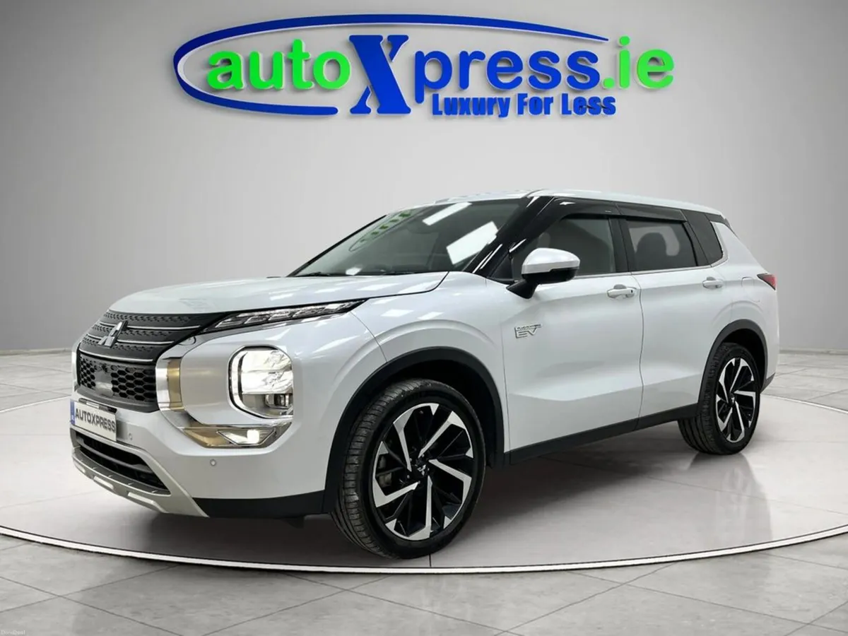 Mitsubishi Outlander PHEV 4WD G, Automatic, Revers - Image 5