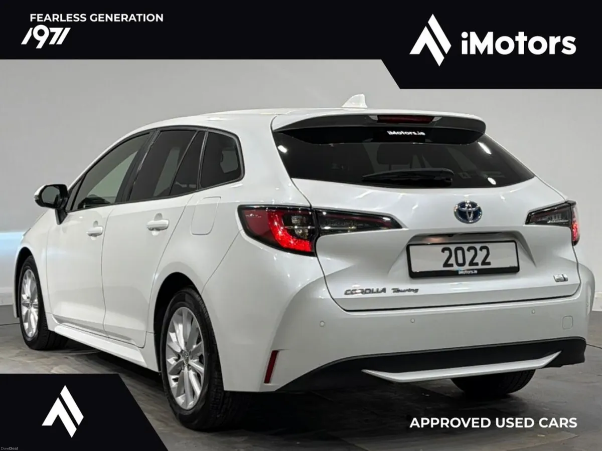 Toyota Corolla TOURING HYBRID AUTOMATIC - Image 6