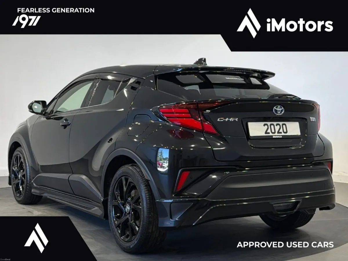 Toyota C-HR AUTOMATIC HYBRID - Image 4