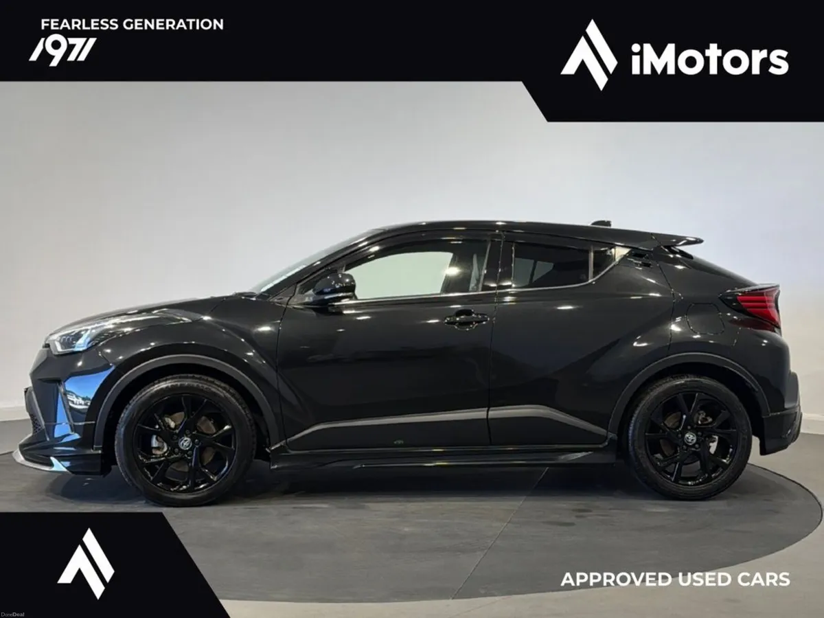 Toyota C-HR AUTOMATIC HYBRID - Image 6