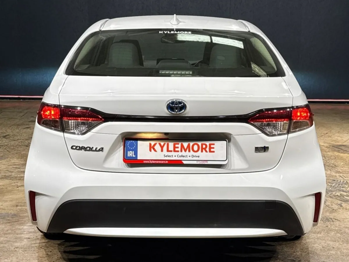 Toyota Corolla 1.5 HYBRID AUTOMATIC - NEW MODEL - - Image 4