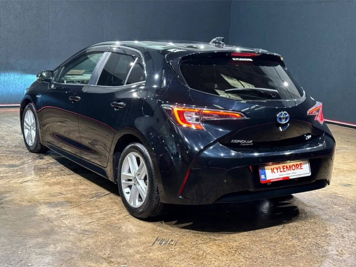 Toyota Corolla 1.8 SPORT HYBRID G MODEL AUTOMATIC - Image 5