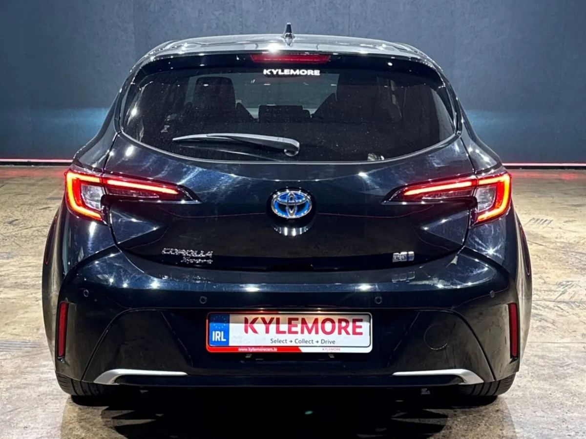 Toyota Corolla 1.8 HYBRID AUTOMATIC GZ EDITION (TO - Image 4