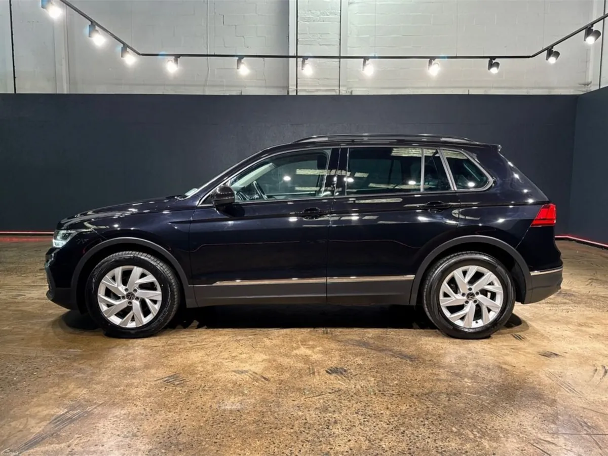 Volkswagen Tiguan 2.0 TDI AUTOMATIC - CRUISE CONTR - Image 6