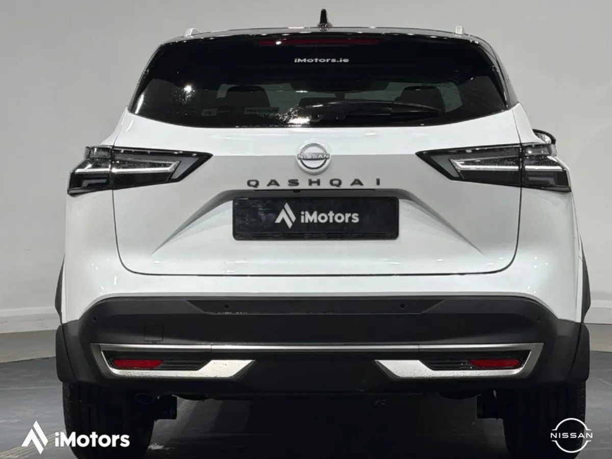 Nissan Qashqai SV PREMIUM 2 TONE - Image 4