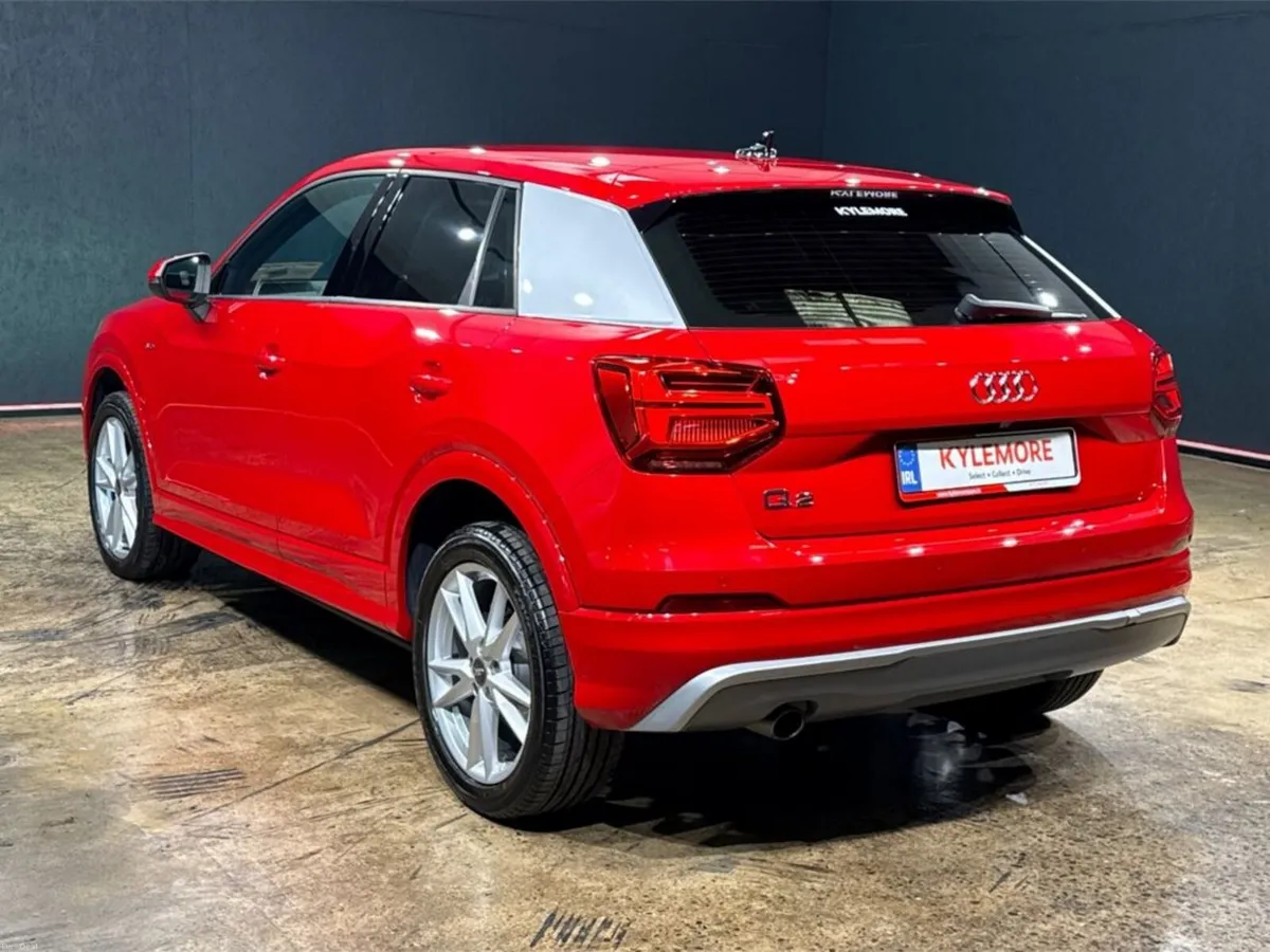 Audi Q2 1.0 TFSI AUTOMATIC S-LINE PACKAGE - BLACK - Image 5