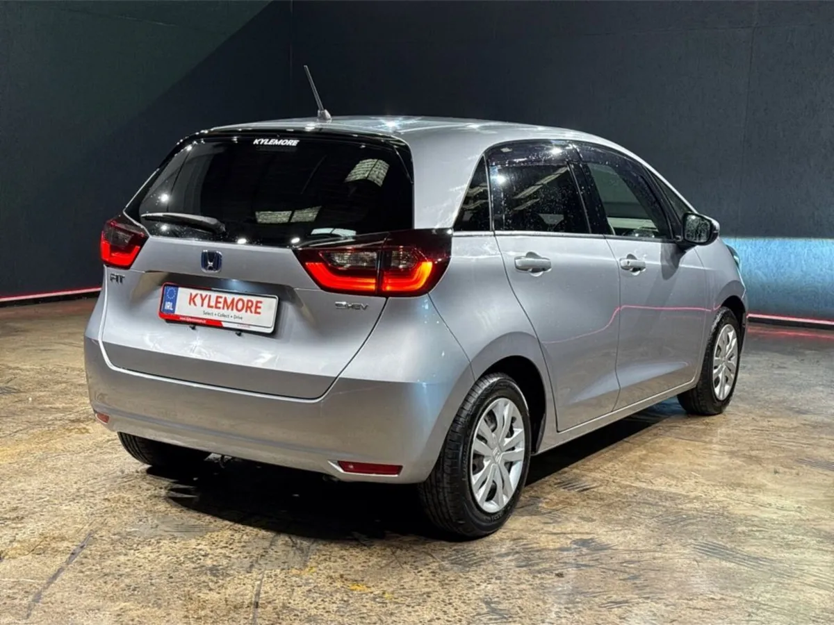 Honda Fit 1.5 HYBRID AUTOMATIC - PUSH BUTTON STOP - Image 3