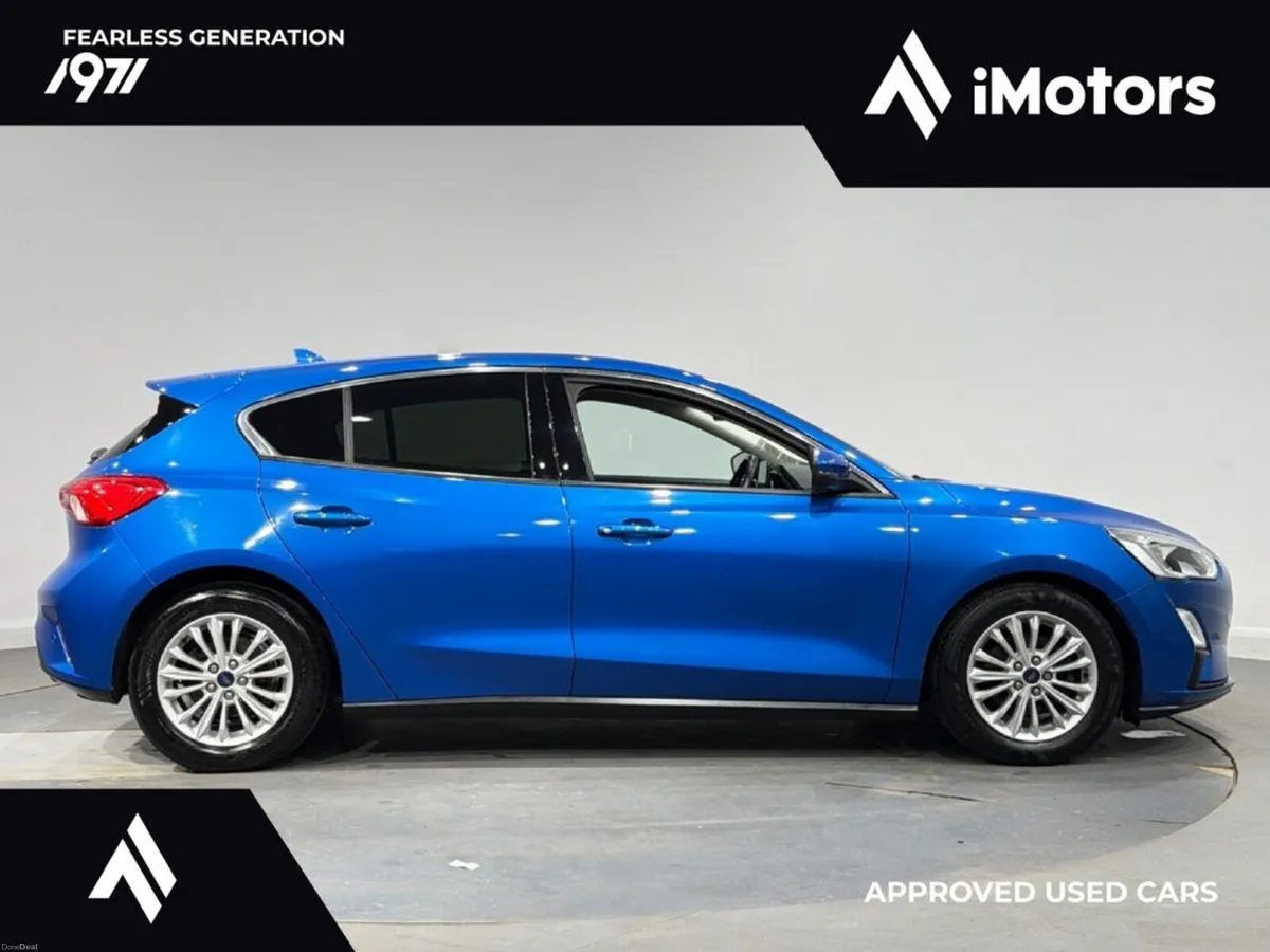 Ford Focus HEATED SEATS Titanium 125 5DR - Image 2
