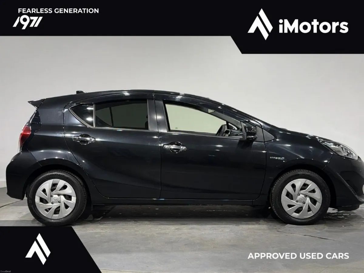 Toyota Aqua S STYLE BLACK AUTOMATIC HYBRID - Image 2