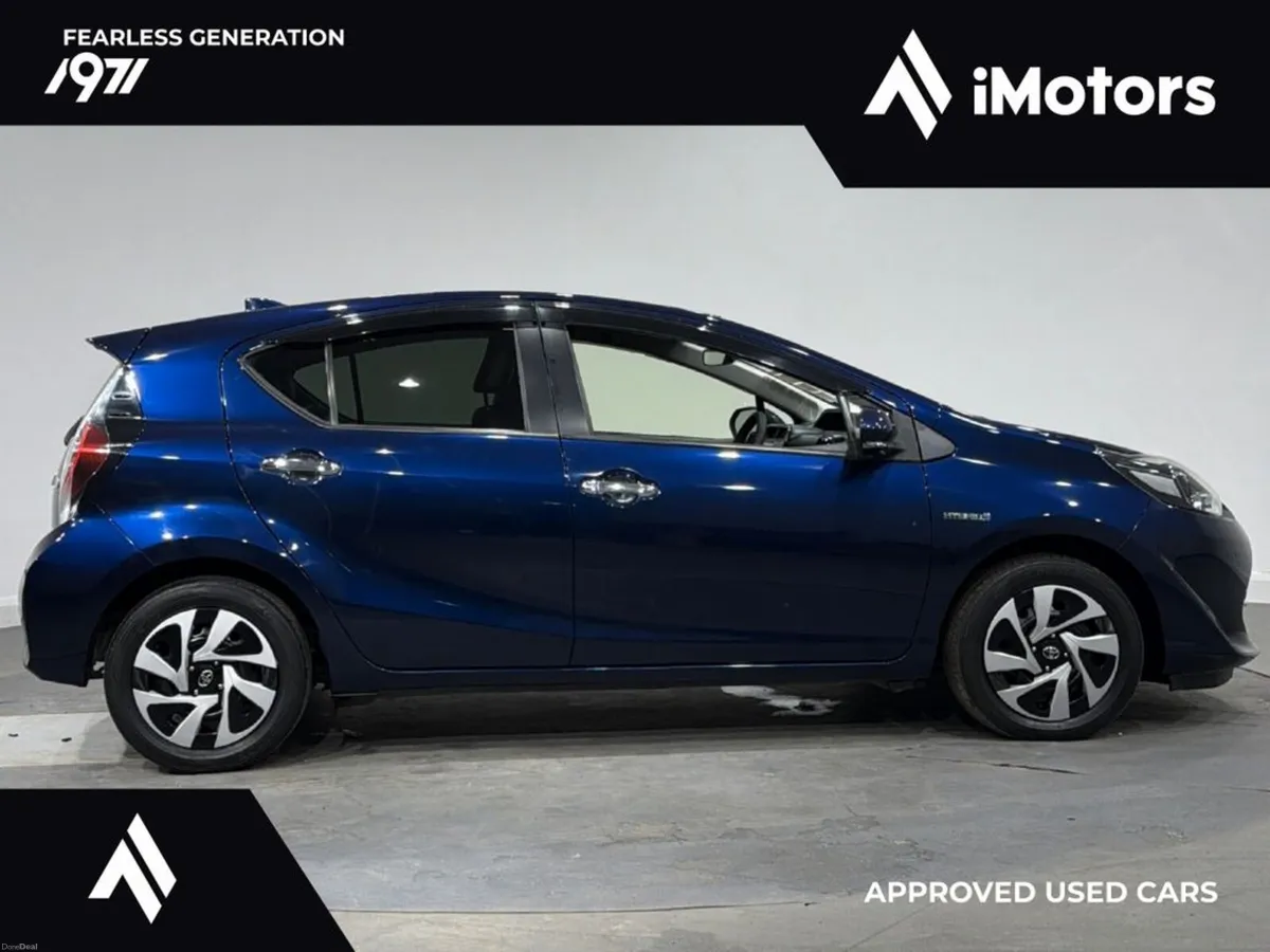 Toyota Aqua S STYLE BLACK AUTOMATIC HYBRID - Image 2