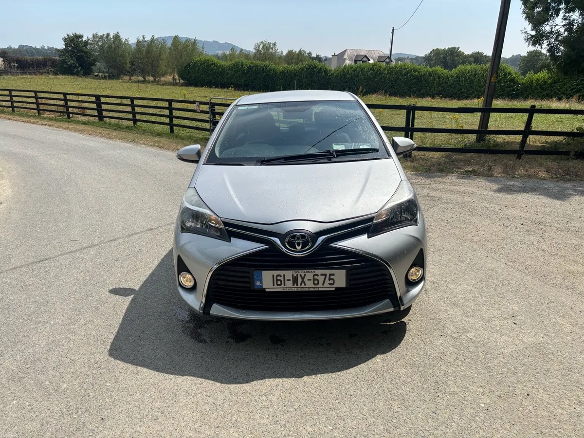 2016 Toyota Yaris - Image 2