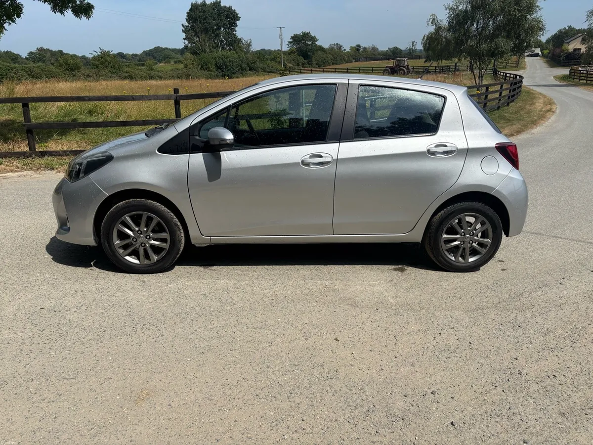 2016 Toyota Yaris - Image 4