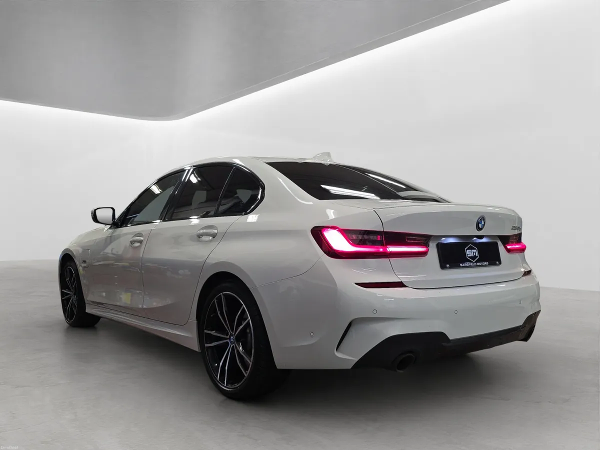 2022 BMW 330E M-SPORT AUTO. - Image 4