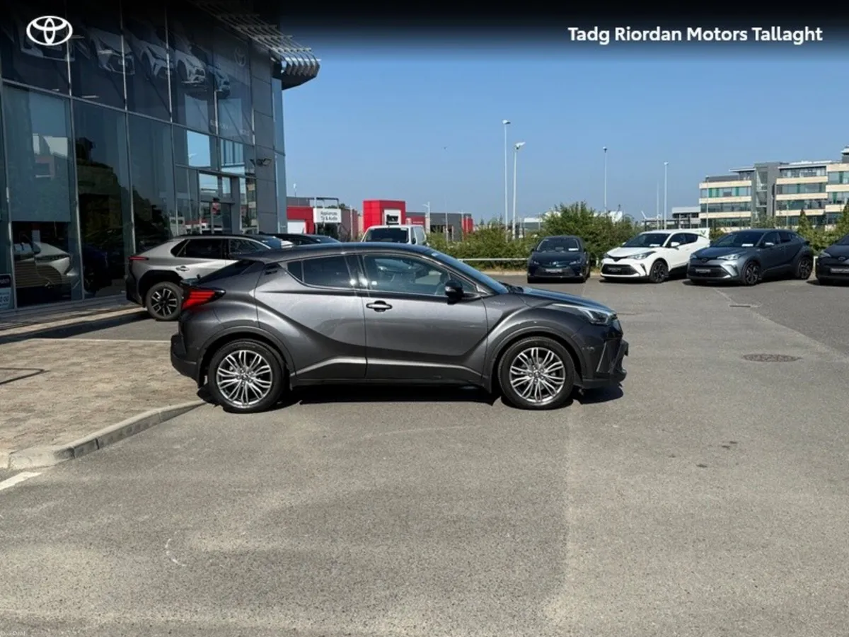 Toyota C-HR C-HR 1.8 HYBRID SOL LOW KM'S - Image 3