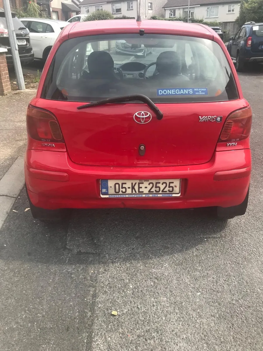 Toyota Yaris - Image 2