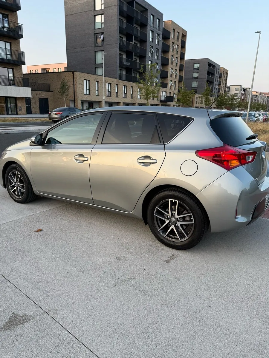 Toyota Auris 1.33 Sol New Nct 10/27 One Owner - Image 4