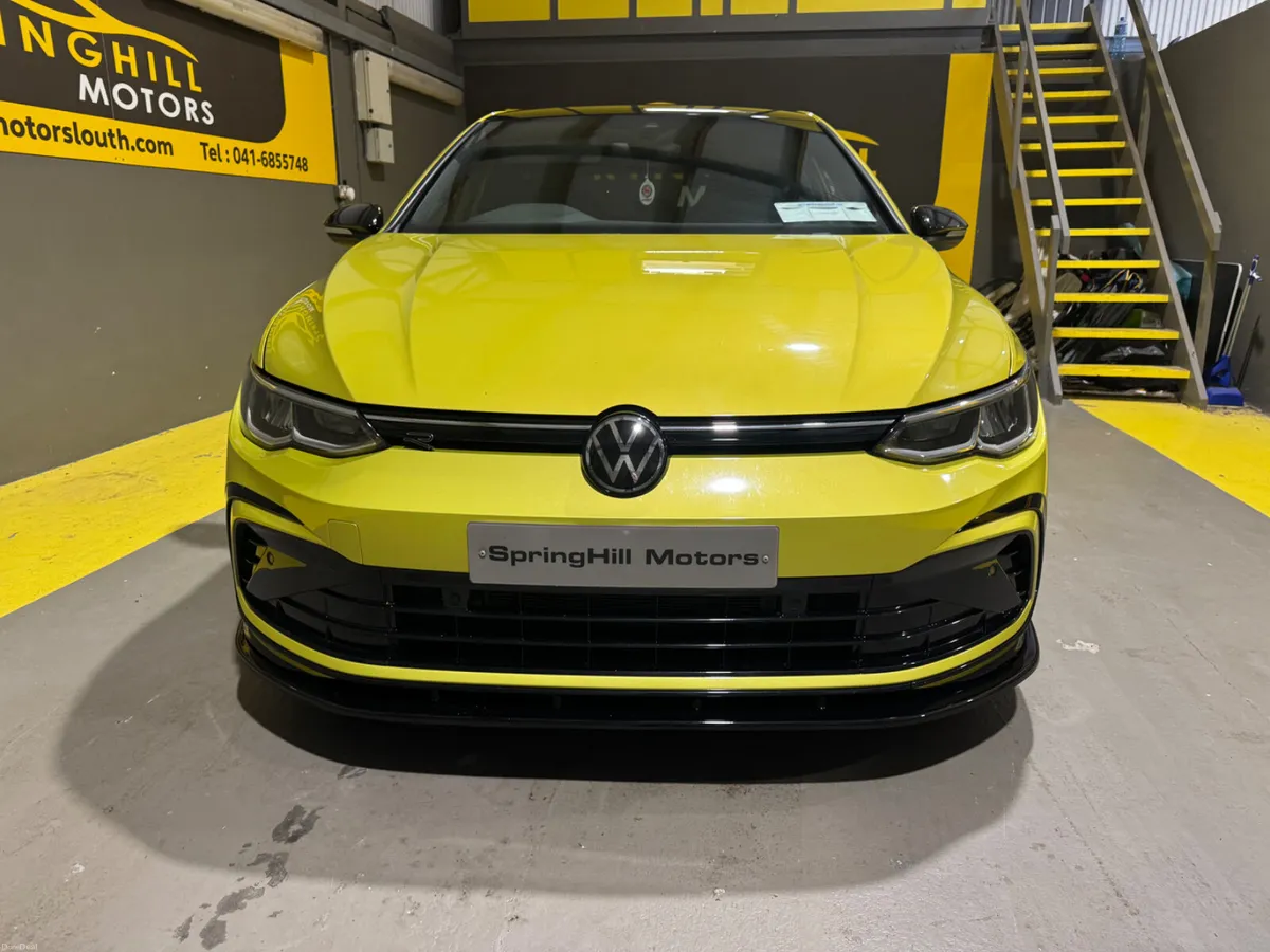 2024 Volkswagen Golf f R-Line 1.5 TSI 130 BHP - Image 6