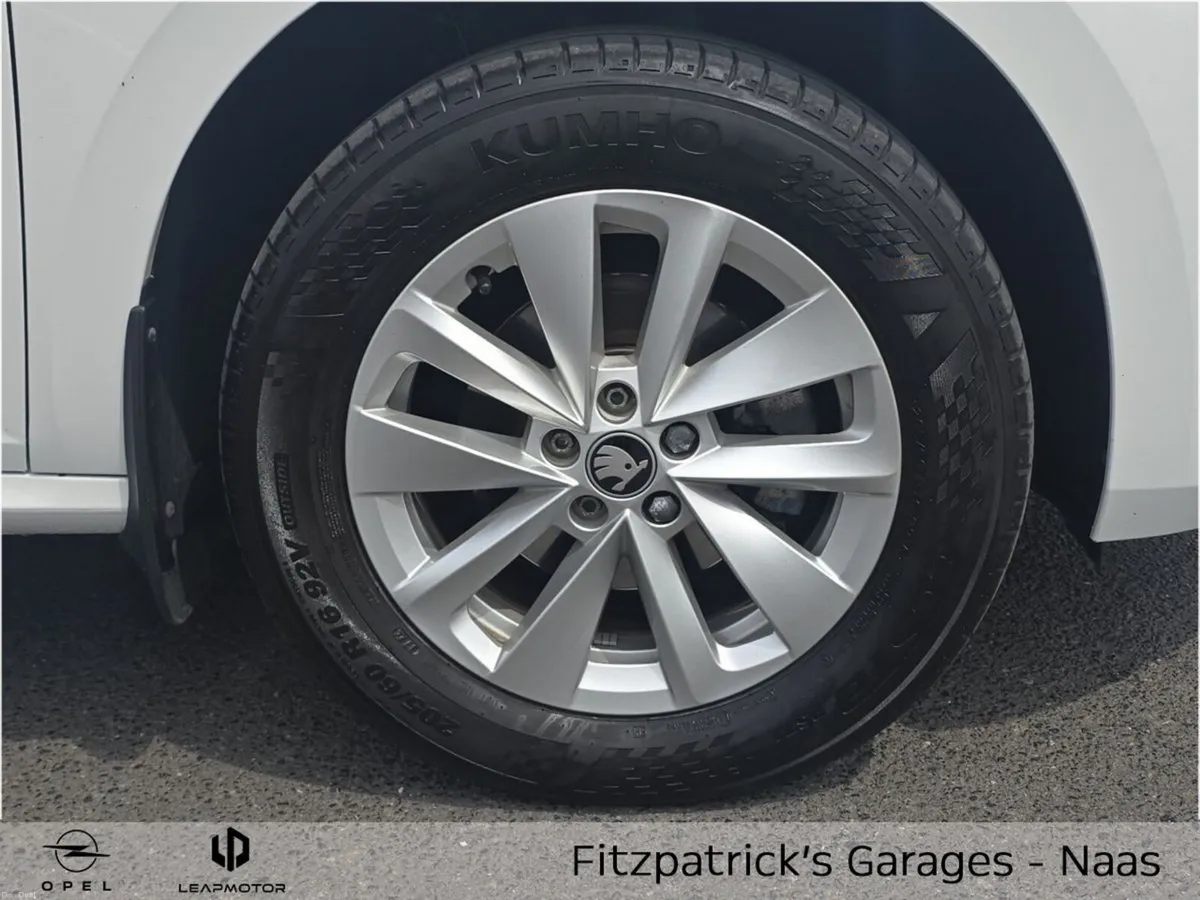 Skoda Kamiq KAMIQ SELECTION 1.0TSI Auto - Price In - Image 6