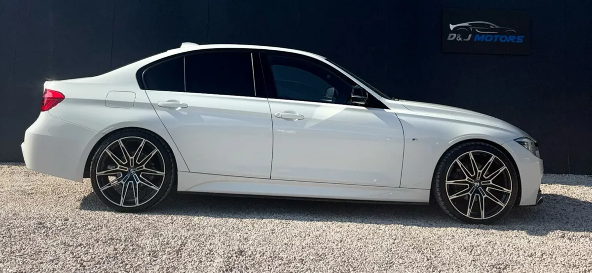 BMW 320i 2.0 M Sport Automatic 2017 Low KM - Image 6