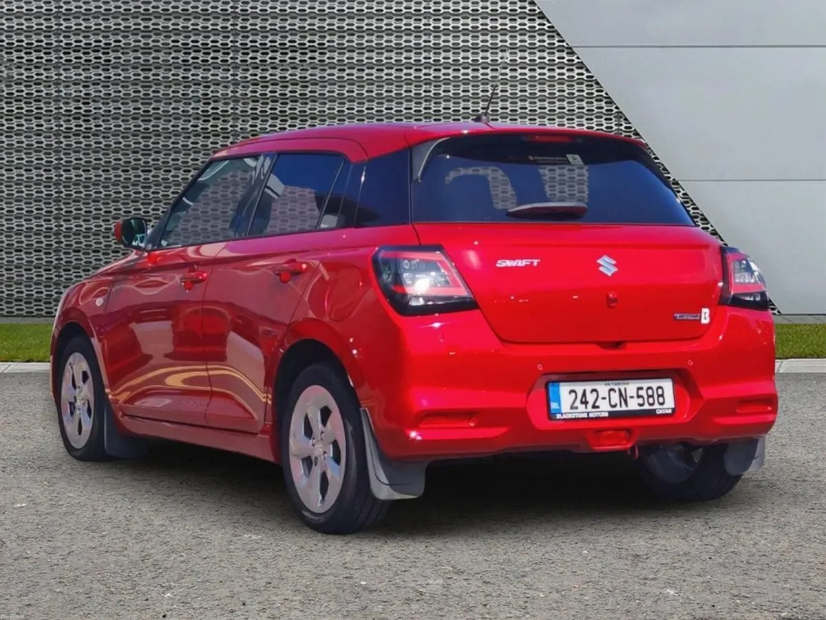 Suzuki Swift Swift 1.2 Mild Hybrid Motion - Image 3