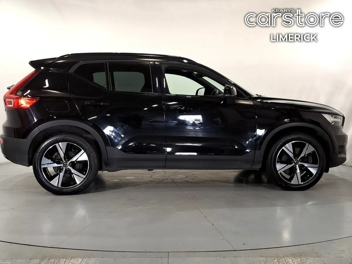 Volvo XC40 Xc40 R-Design T4 Recharge Auto  R-Desig - Image 2