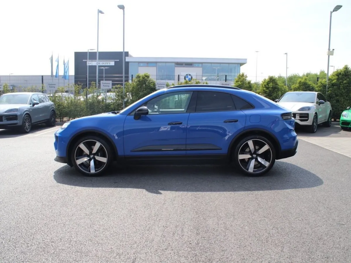 Porsche Macan Electric (New) - Image 3