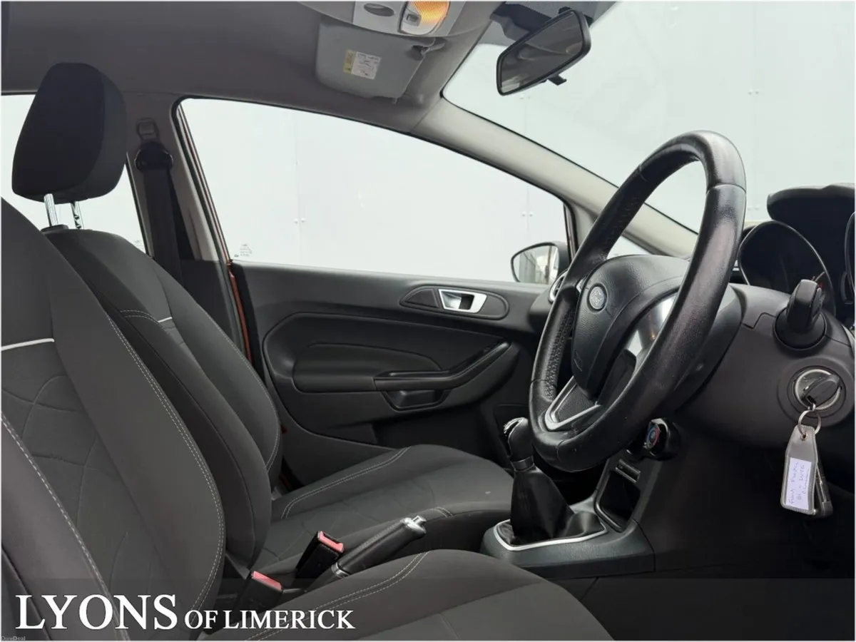 Ford Fiesta 1.0 EcoBoost 65PS S/S Zetec - Image 3