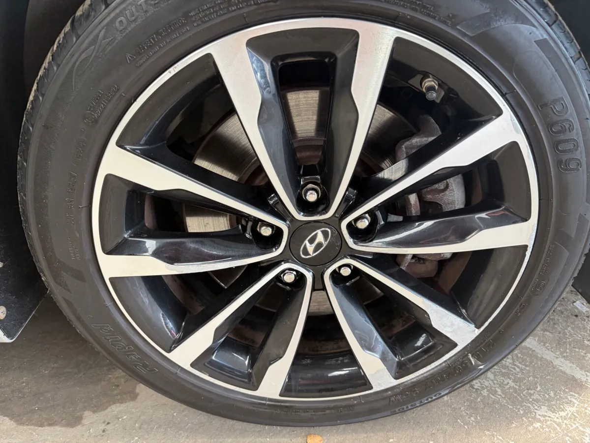 Hyundai i40 2018 1.7CRDI. EXECUTIVE AUTOMATIC - Image 3