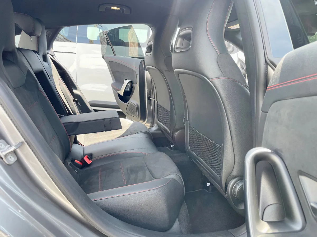 MercedesBenz CLA Shooting Brake 250E AMG Line,2025 - Image 4