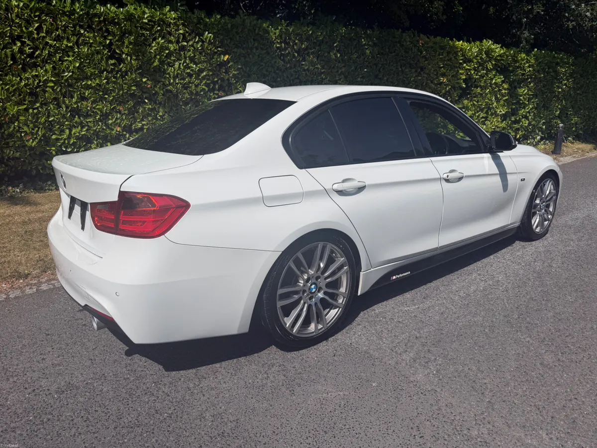 2013 BMW 320d M Sport Saloon – €12,450 - Image 4
