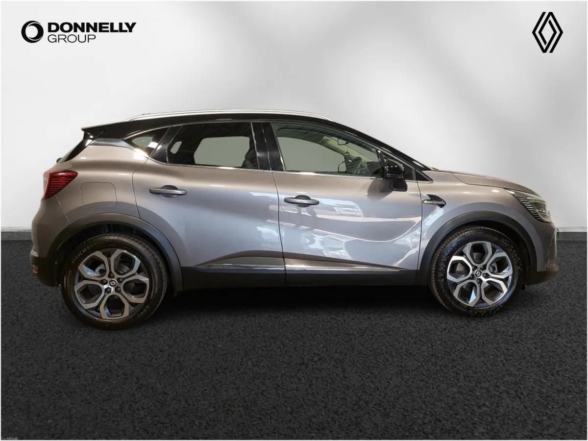 Renault Captur Hatchback Techno - Image 3