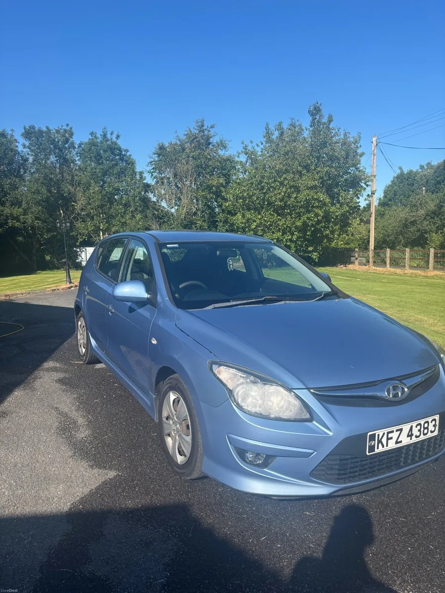 Car - Image 3